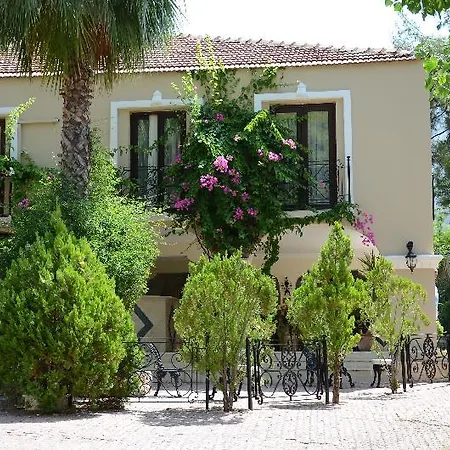 Отель Paradise Garden 3*