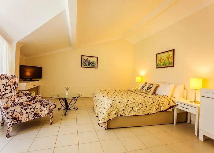 Hotell Paradise Garden 3*