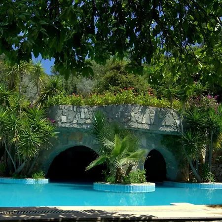 Paradise Garden Hotel