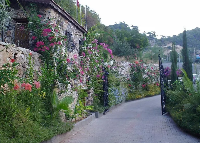 Paradise Garden Отель 3*